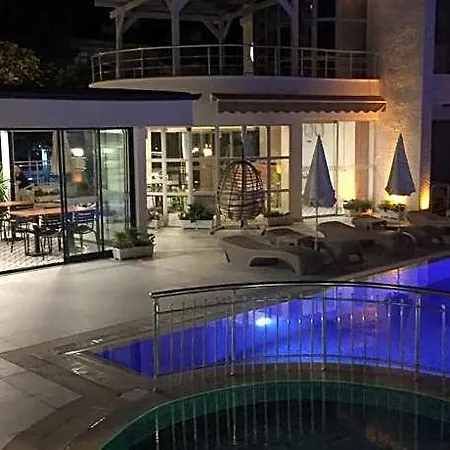 Oda ve Kahvaltı Felizya Kemer